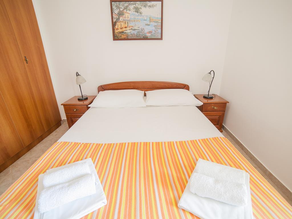 Apartments Ivan Petrovac Room photo
