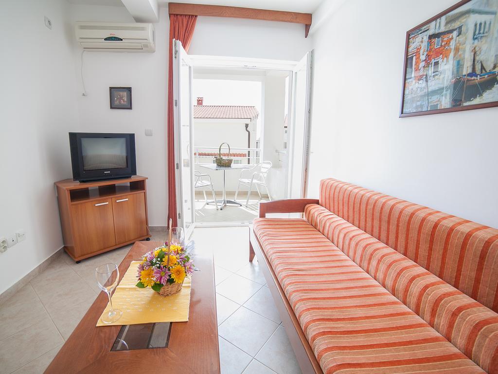 Apartments Ivan Petrovac Room photo