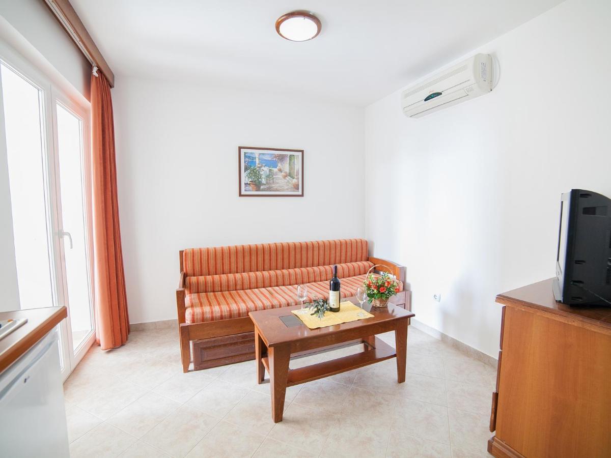 Apartments Ivan Petrovac Room photo